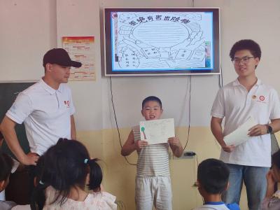 通城县沙堆镇坪坳村暑假学堂“护苗”行动 守护少年成长