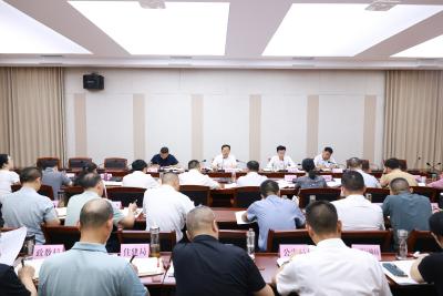黄建平在全县群众身边不正之风和腐败问题集中整治工作督办会上强调：深化认识凝聚合力以更实举措纵深推进集中整治工作 切实增强人民群众的获得感幸福感安全感