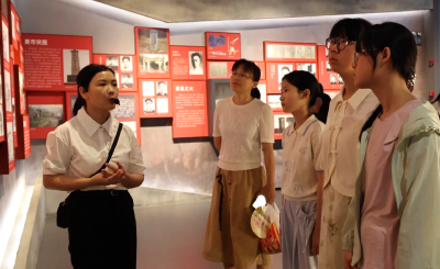 探秘历史纵深 凝聚奋斗力量 | “小小记录者”走进通城县博物馆和高冲公社