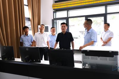 杨修伟到马港镇、五里镇调研督办重点工作