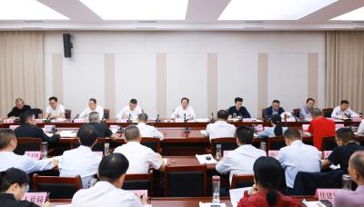 县委召开专题会议 研究经开区机制体制改革和项目谋划建设工作