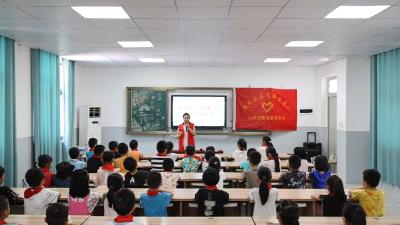 巾帼聚力 情暖学子｜通城县妇联开展儿童友好驿站助学支教活动  