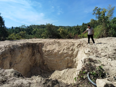通城县石南镇：全面检查饮水池 筑牢村民饮水安全防线