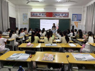 通城县大坪乡水口学校：悦纳自我 绽放青春
