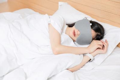 每天睡够8小时才健康？一招教你判断适合自己的睡眠时长 