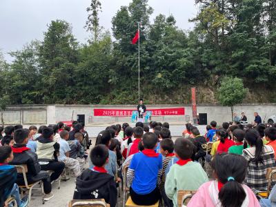 通城县马港镇潭下小学：雅韵传薪火 戏曲润童心