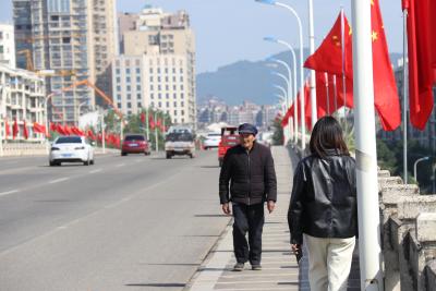 通城县麦市中学开展实践作业成果展示活动