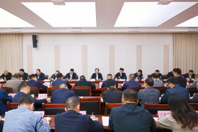 黄建平在全县招商引资工作座谈会上强调 坚持大招商招大商招好商 为通城经济高质量跨越式发展注入强劲动能  