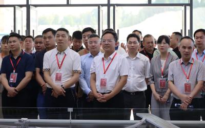 通城县开展2025年国庆中秋“楚（隽）商回归 共建支点”考察活动