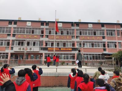 通城县麦市镇陈塅完小：消防安全牢记心 森林防火护家园