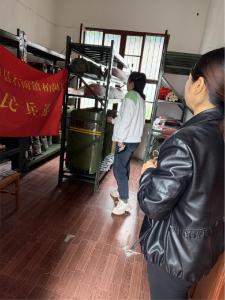 通城县石南镇：督导村级日间照料中心 助力养老事业迈新阶