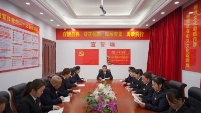 通城县状元广场：党建“红引擎”激发商圈“新活力”