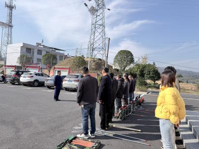 通城县马港镇开展森林防灭火装备器材操作培训会