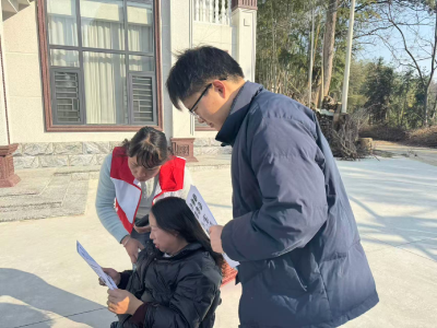 通城县石南镇：“青春宣讲队”助力，移风易俗润乡村