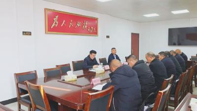 杨修伟调研危旧房改造工作