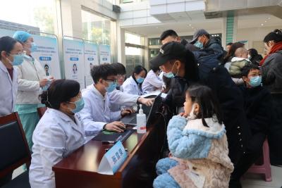湖北省医师协会“医心为民”通城行：顶尖儿科专家送医送技 精准赋能基层诊疗