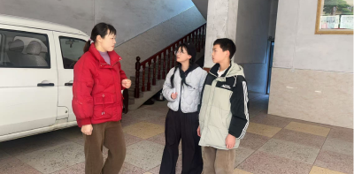 通城县五里镇五里中心完小：期末家访暖人心 家校共育护成长