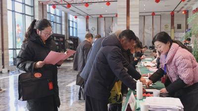 【聚焦两会】履职尽责赴盛会 怀揣民声谋发展｜通城县人大代表今日报到