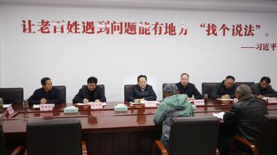 黄建平到县信访接待中心接访：用心用情做好信访工作 解决群众急难愁盼问题