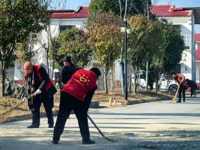 【清洁家园在行动】通城县塘湖镇组织开展以“清洁家园·万人洁城”为主题的全域环境提升行动
