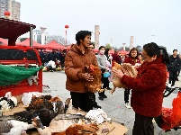 图集 | 湖北通城：赶集寻年味 人间烟火浓