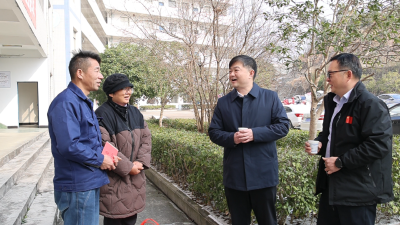 市总工会来通城开展送温暖走访慰问活动