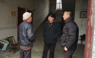 通城县塘湖镇：寒潮来袭护民生 筑牢冰雪安全防线