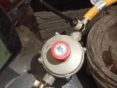 通城县北港镇：安装燃气“三件套”织密安全防护网