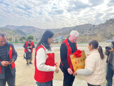 通城县塘湖镇：情暖桑榆传美德 移风易俗树新风