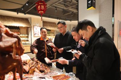 通城县领导督办春节期间安全生产及物资保供工作：守牢安全底线 强化保供稳价