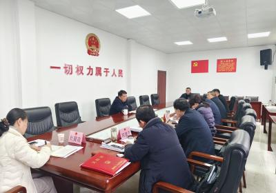 通城县人大常委会党组召开2025年度民主生活会