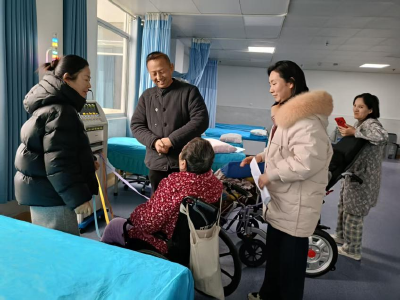 通城县隽水镇湘汉社区：岁寒情暖送关怀 新春慰问暖民心