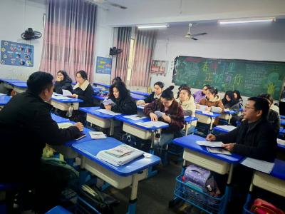 通城县石南镇：凝心聚力抓管理 同心同行促成长