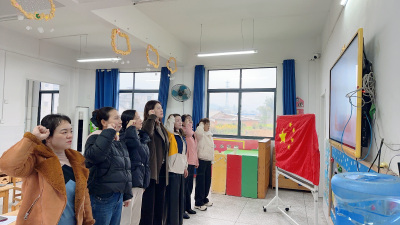 通城县马港镇中心幼儿园：守师德初心 正师风正气