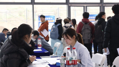 通城县2026年“才聚荆楚 共建支点 百县进百校联万企”专项行动走进湖北理工学院