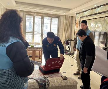 通城县银城社区：安全知识进家门 筑牢安全防火墙