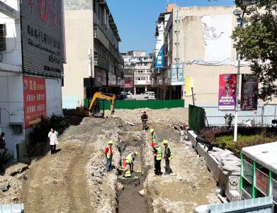 通城县城市更新全面复工：重点项目建设“加速” 宜居生活品质“跃升”