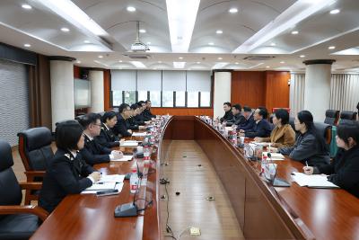 黄建平赴汉拜访省有关单位 全力争取更多支持 助推通城高质量发展