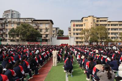 通城县隽水初中开展多彩“开学第一课” 全方位护航新学期