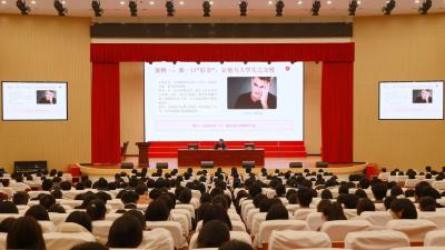 送法进校园 护航成长路｜通城县人民法院到县一中开展禁毒专题讲座