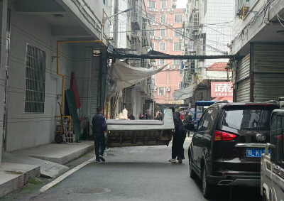 【清洁家园在行动】通城县隽水镇银城社区：党建引领聚合力 清洁家园焕新颜