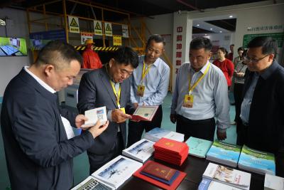 通城县人大常委会组织开展职业教育“一法一办法”执法检查