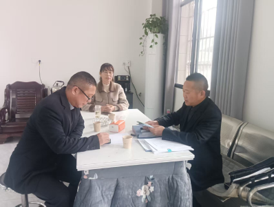 通城县五里镇：送法下乡暖民心 法治宣传促和谐