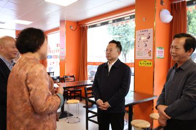 黄建平调研教育民生有关工作