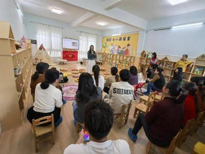 通城县妇联：推进“阅读+”家庭教育活动