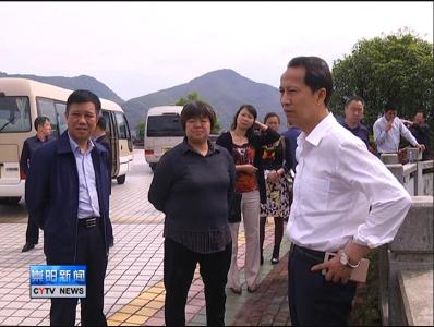 赤壁市政协考察组来我县考察水资源保护管理工作