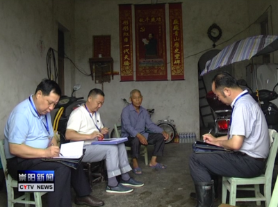 程文武到肖岭乡开展“聚力攻坚脱贫 五级代表在行动”活动
