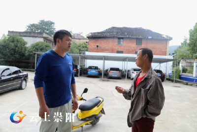 别害怕，我们警察送你回家