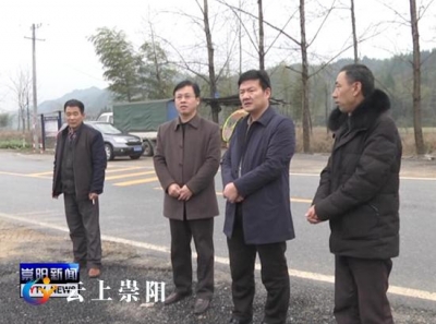 石磊深入铜钟乡佛岭村开展精准扶贫工作