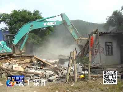 我县持续推进214省道沿线环境综合整治行动